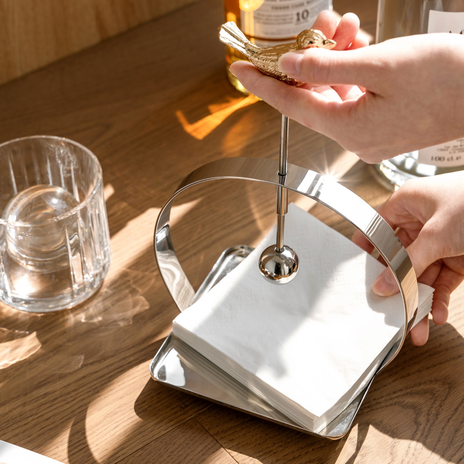 Nordic-style stainless steel creative magpie shaped napkin rack, hotel restaurant commercial simple napkin storage decoration, home decor - Image 5