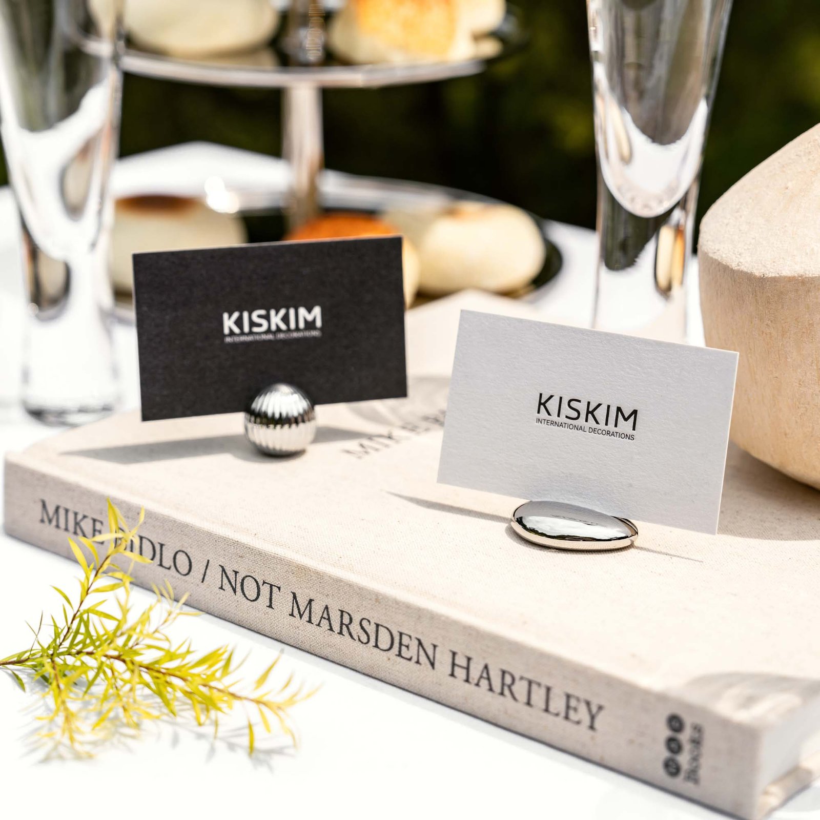 Nordic-style stainless steel creative business card base, simple storage and decoration for hotels, restaurants, commercial use, and home furnishings - Image 10