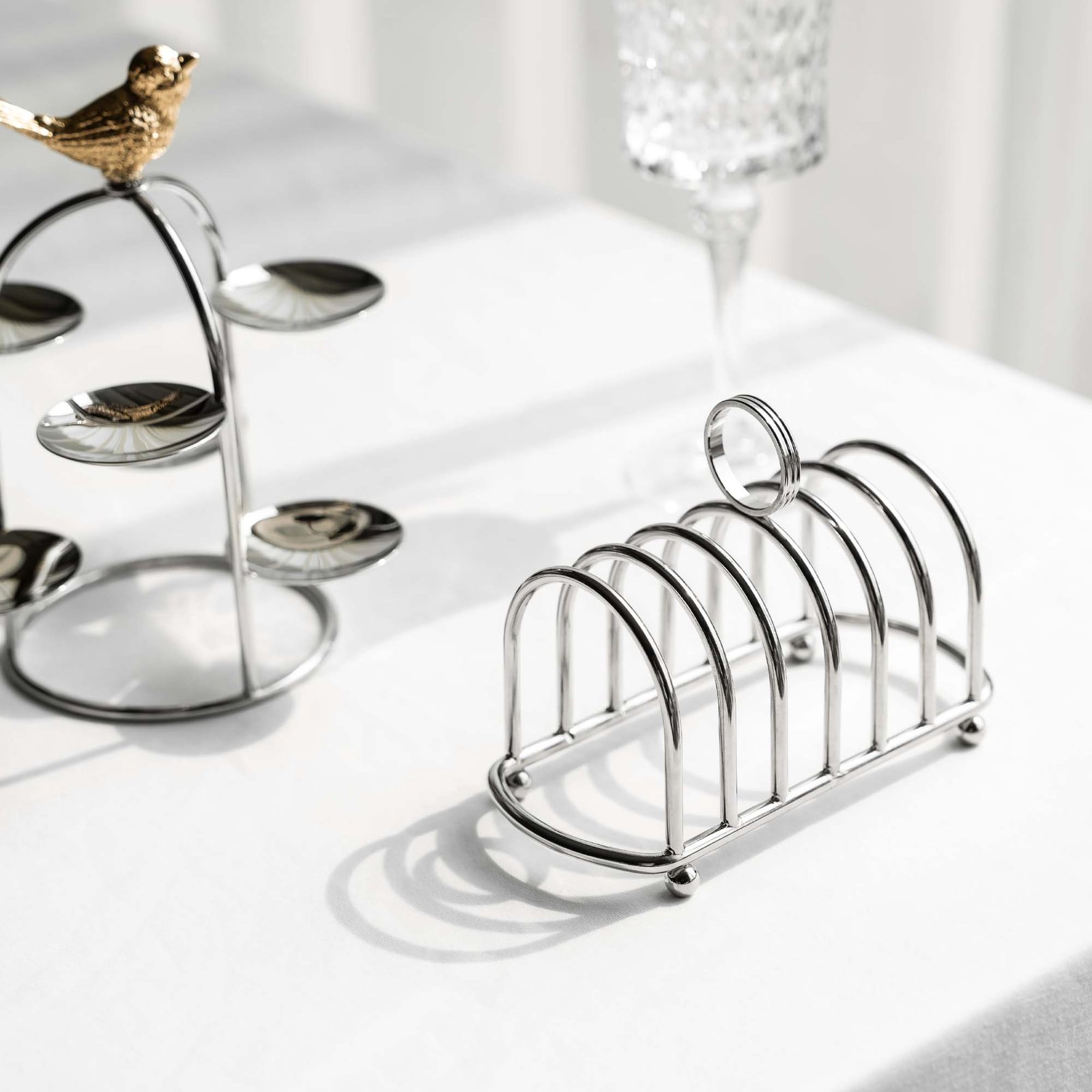 Nordic creative stainless steel dessert toast rack, light luxury afternoon tea creative home decoration item - Image 2