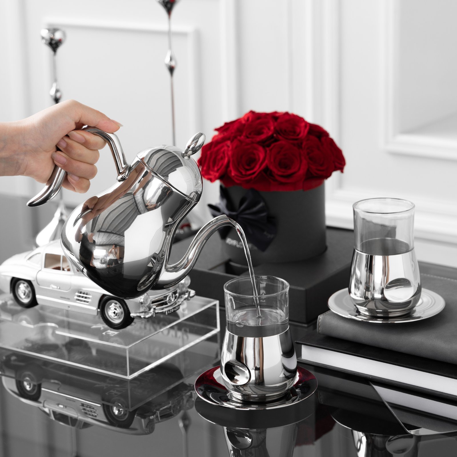 Creative stainless steel water cups, coffee POTS, light luxury household cold water kettles, cold water cups, high-temperature resistant water cups and teapot sets, home decoration ornaments - Image 7