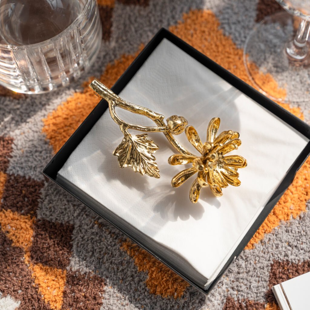 13 8 Steel Ginkgo Napkin Holder - Luxury Mirror Polished Stainless Steel Floral Decor by Apexerahomelife.