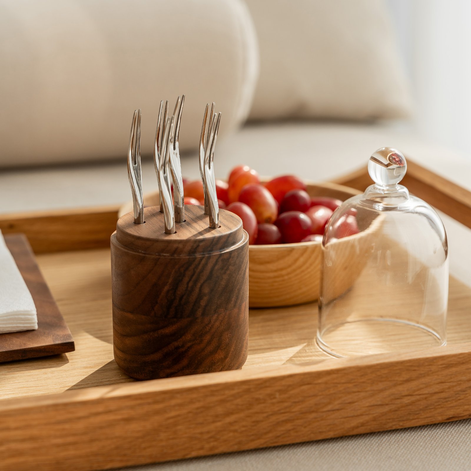 Creative luxury glass cover wooden products fruit signs Feng Shui fruit forks model room decoration ornaments coffee spoons housewarming gifts - Image 2