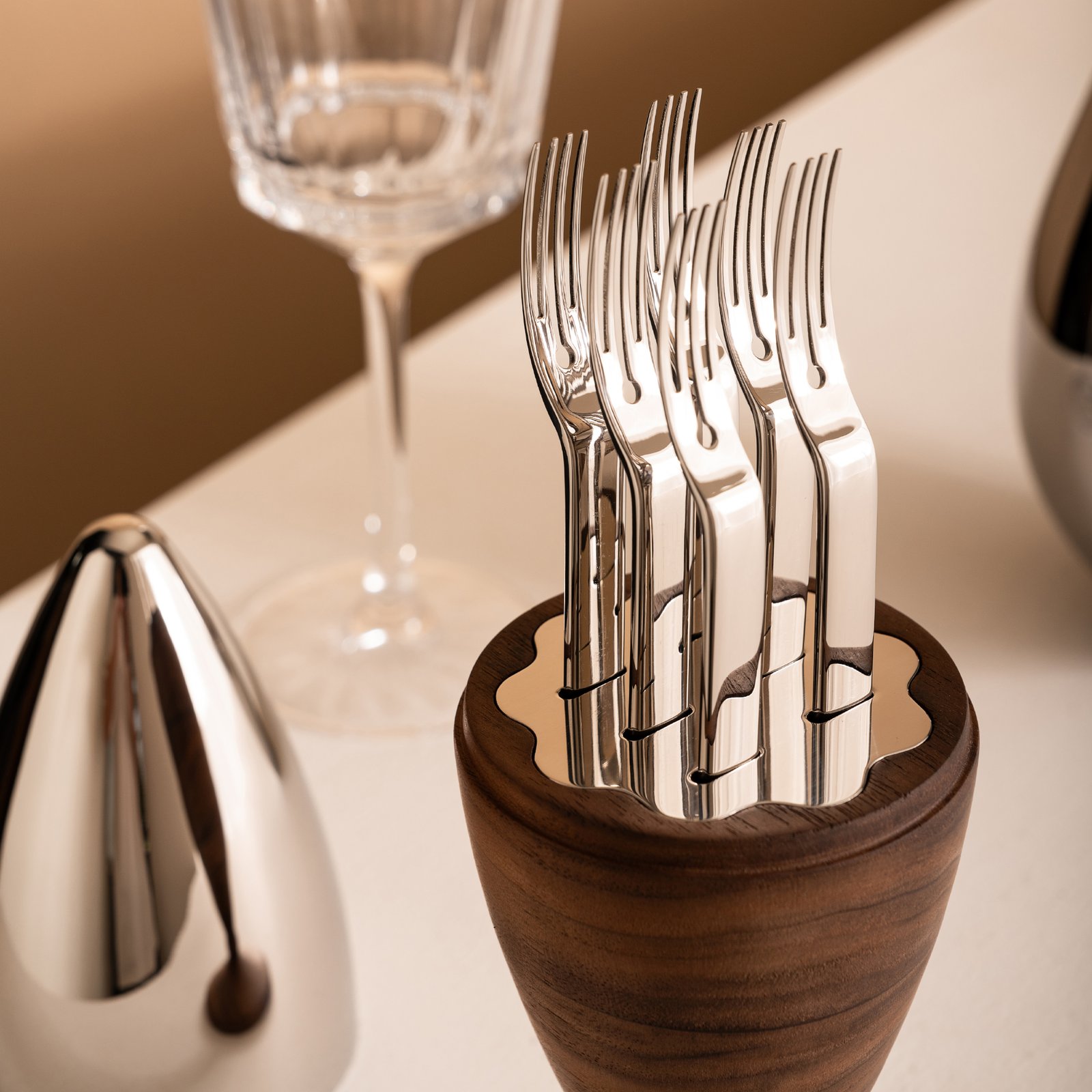 Creative luxury stainless steel cover wooden products fruit signs Feng Shui fruit forks model room decoration ornaments coffee spoons housewarming gifts - Image 2