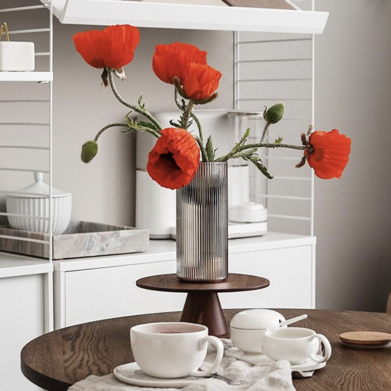 Metal stainless steel creative vertical striped vase, home living room dining table decoration, flower arrangement, housewarming gift - Image 6