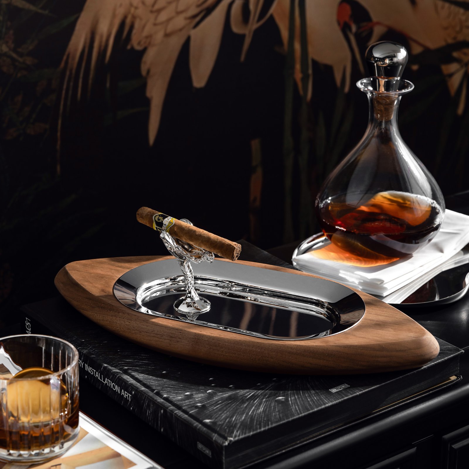 Creative walnut wood, light luxury, stainless steel shaped ashtray, high-end feel, living room, office, cigar ashtray, cigarette extinguisher, home decoration and display item - Image 4