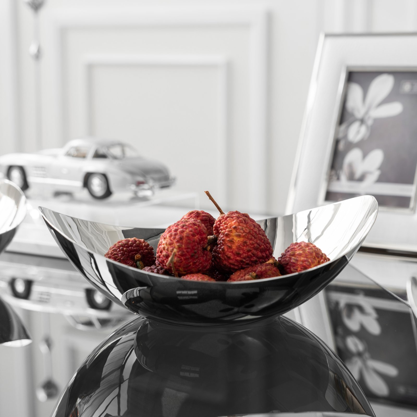 Creative shaped stainless steel fruit plate, light luxury coffee table, snack bowl, nut bowl, afternoon tea set, model room decorative items - Image 2