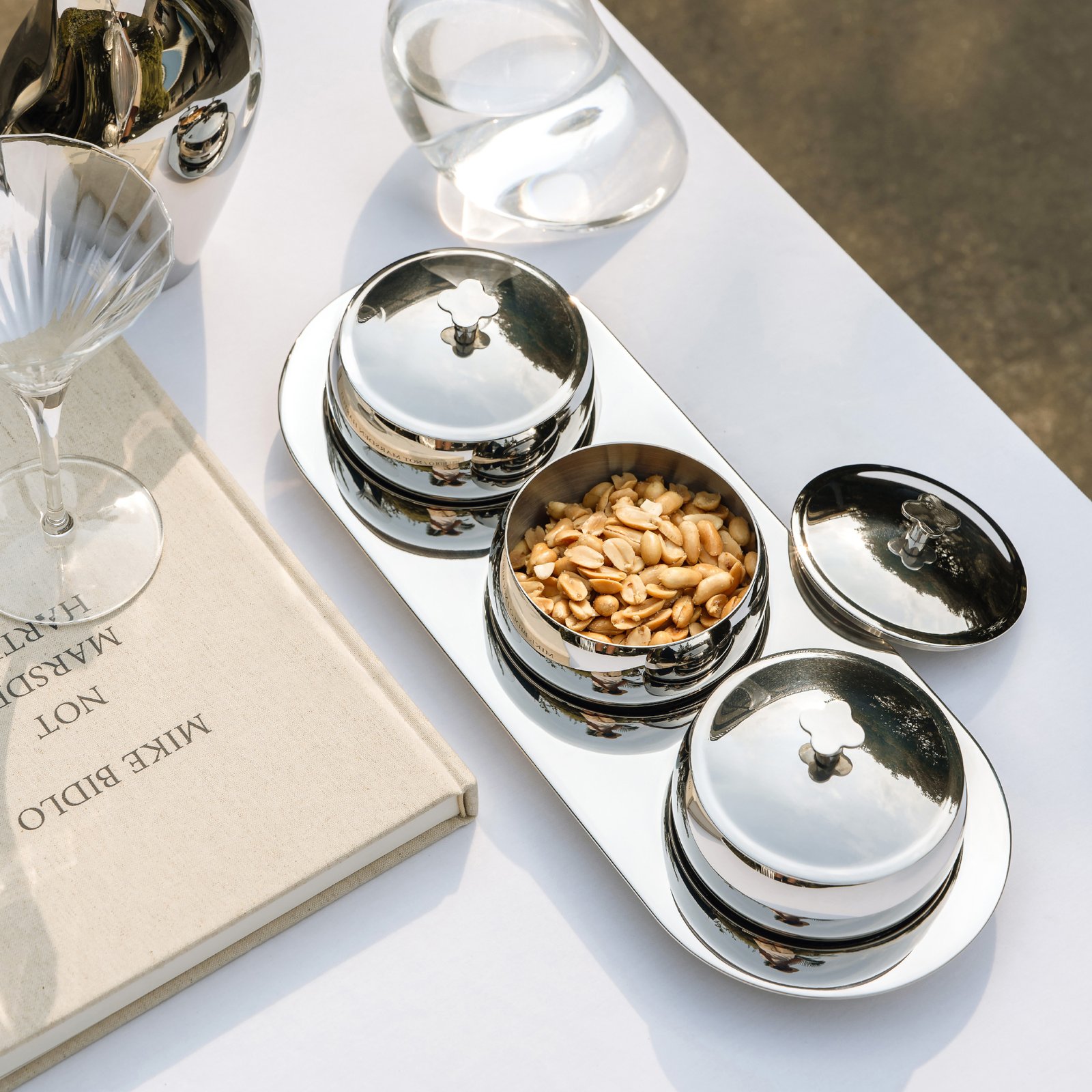 Creative style stainless steel dried fruit plate, light luxury home coffee table, snack bowl, nut plate, fruit plate style home decoration ornaments