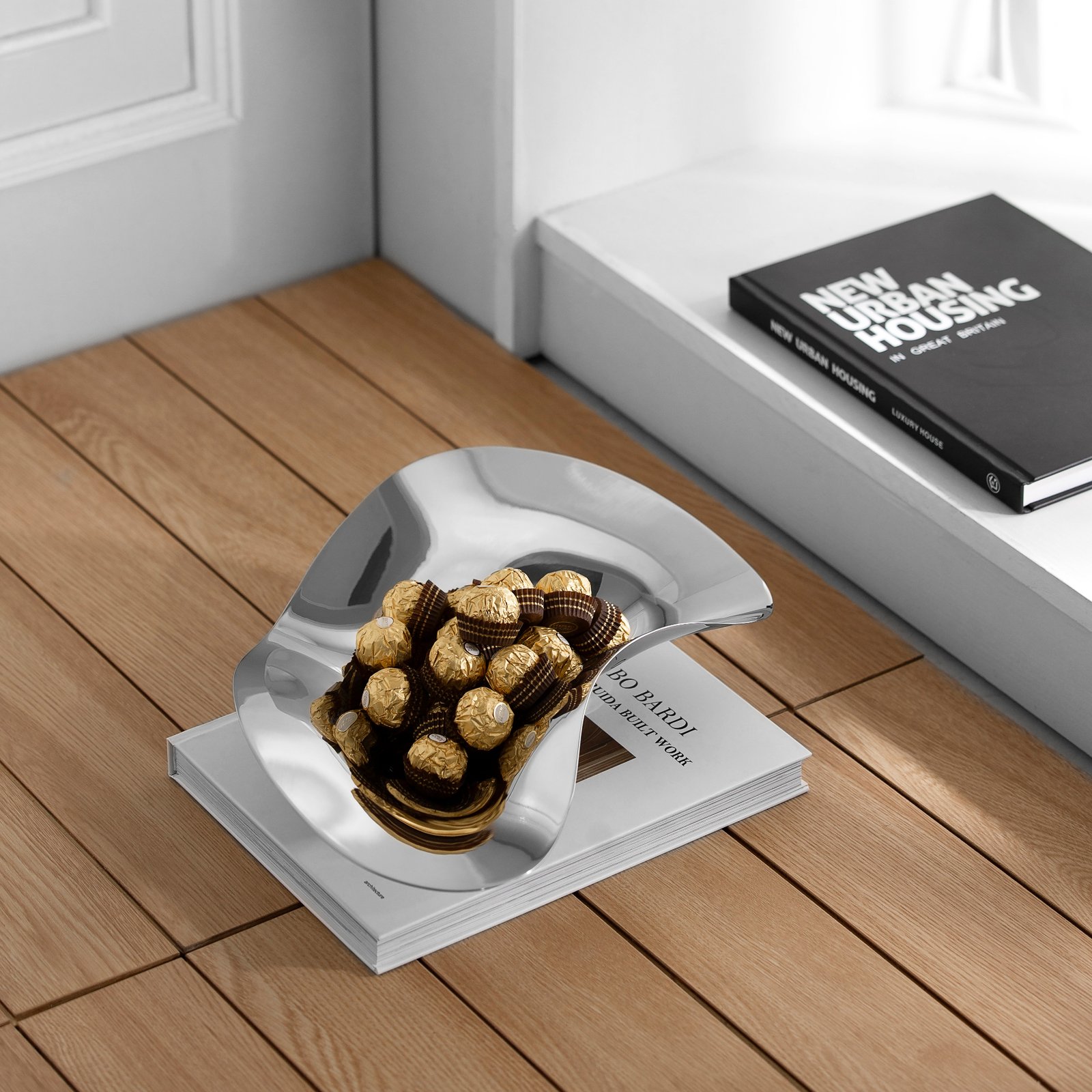 Simple and creative stainless steel irregular-shaped fruit plate, home light luxury European-style dried fruit plate, home living room coffee table, creative fruit basin, candy plate, home decoration ornaments