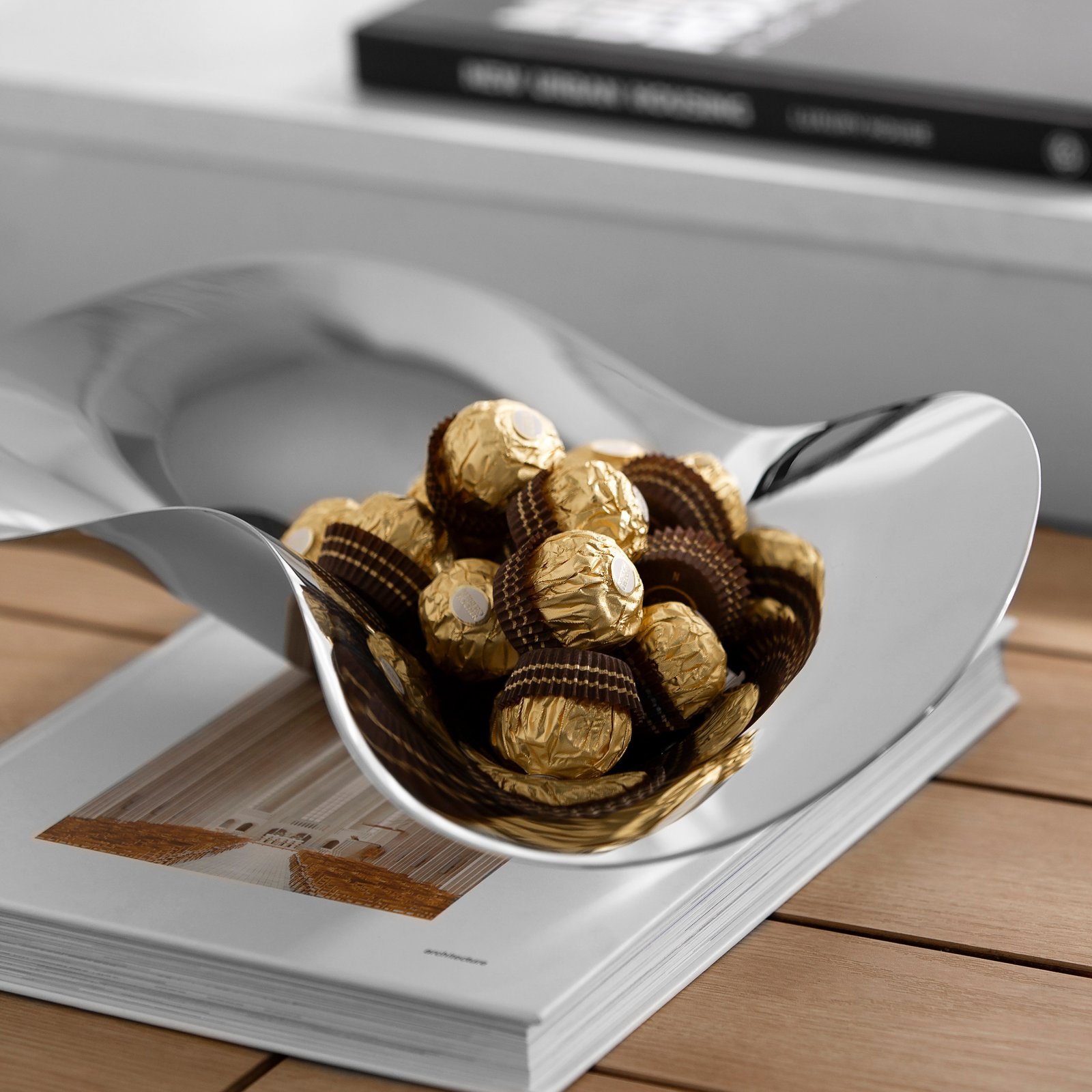 Simple and creative stainless steel irregular-shaped fruit plate, home light luxury European-style dried fruit plate, home living room coffee table, creative fruit basin, candy plate, home decoration ornaments - Image 7