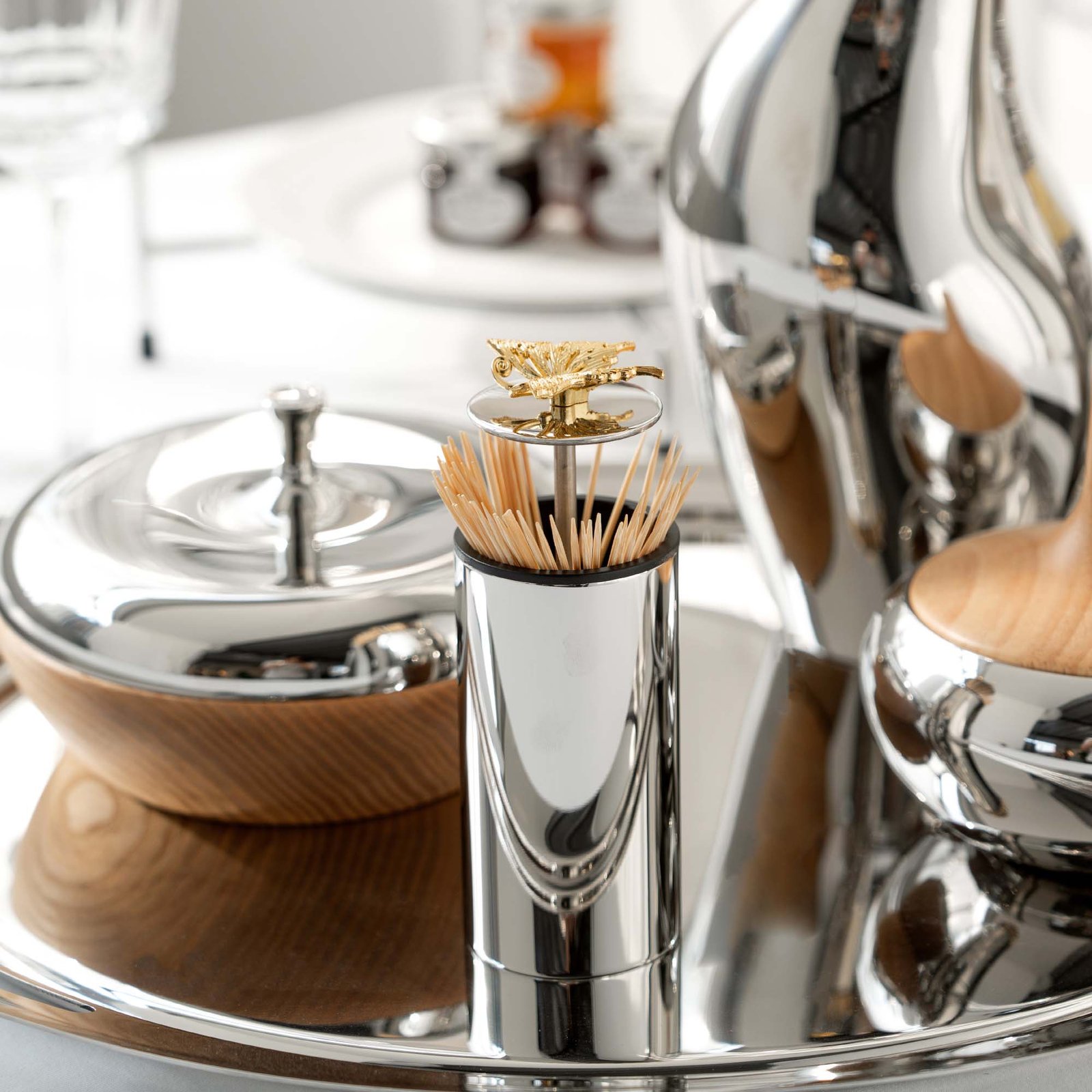 Creative stainless steel lucky butterfly-shaped toothpick holder, toothpick box, light luxury press-type automatic pop-up toothpick storage jar, home decoration item