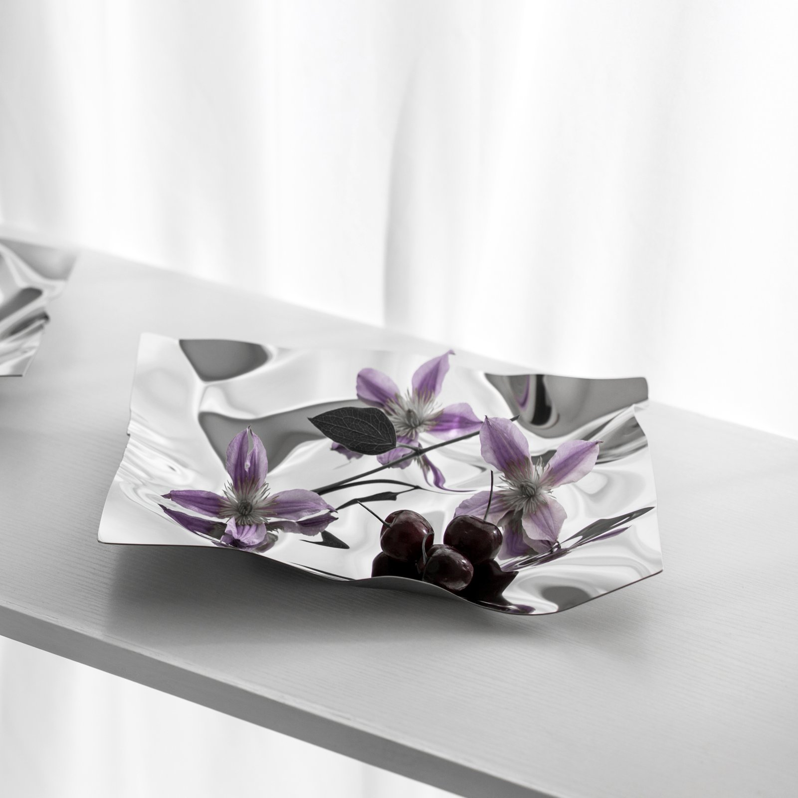 Simple and creative stainless steel irregular-shaped striped fruit plate, home light luxury European-style dried fruit plate, home living room coffee table, creative fruit basin, candy plate, home decoration ornaments - Image 2