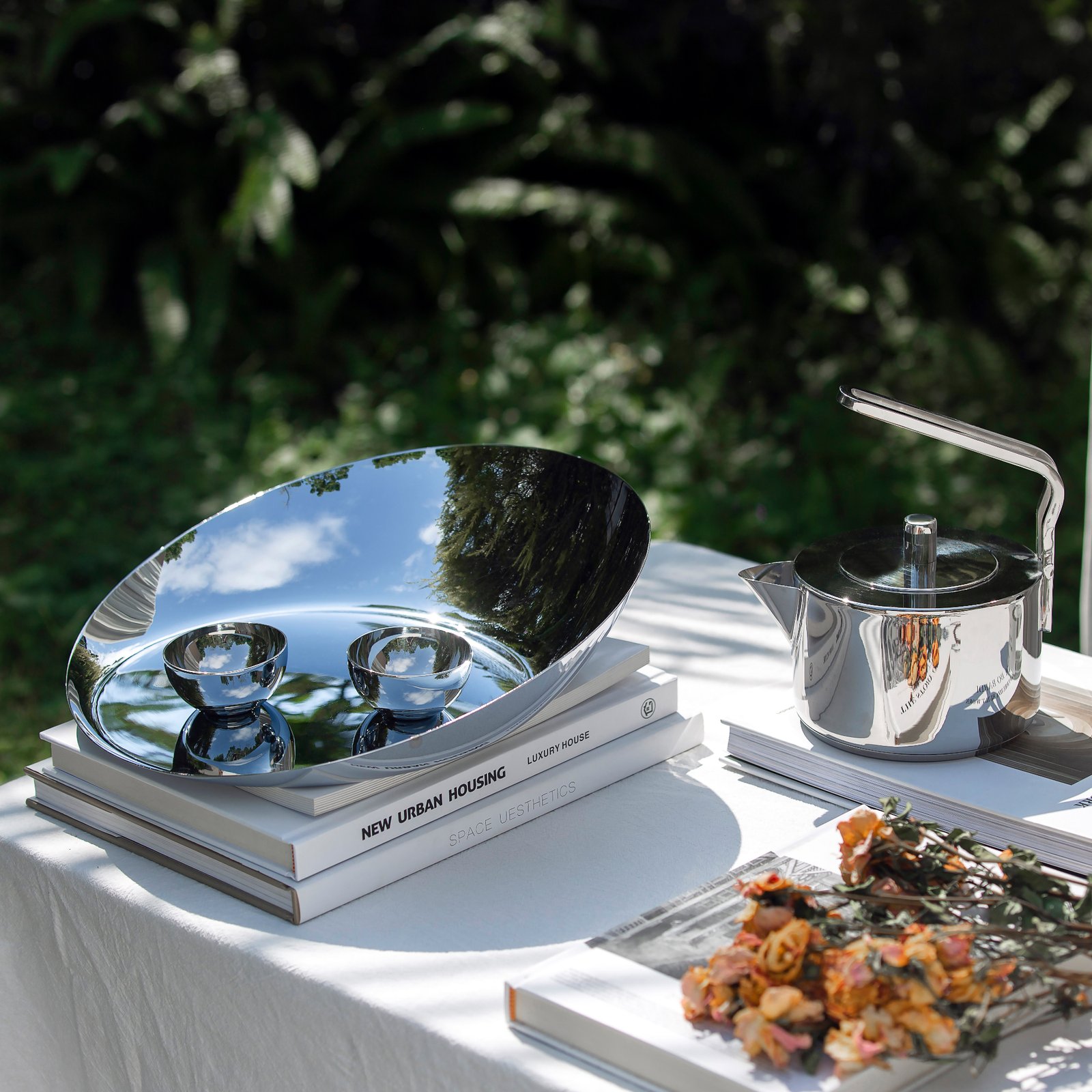 Creative Morandi style stainless steel teapots, coffee POTS, light luxury tableware, household and commercial cold water kettles, high-temperature resistant water cups, teapots, home decoration ornaments - Image 5