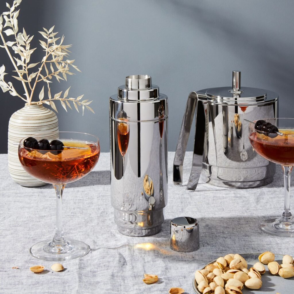 157 3 1 Tiered Stainless Steel Shaker for Professional Bars, Luxury 3-Stage Mirror Finish Martini Mixer with Integrated Strainer.