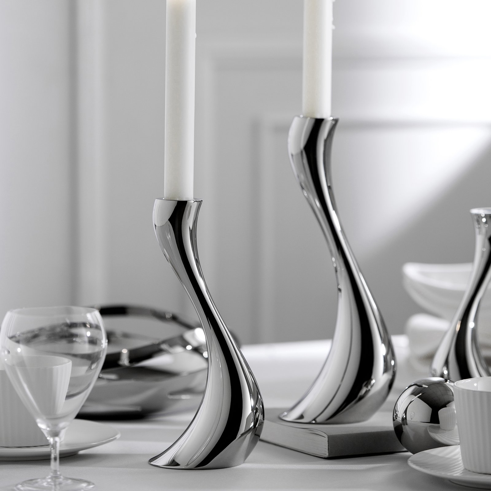 Nordic Stainless Steel Candlestick Creative Decorative Items, Simple and Romantic Dining Table, Home Decoration, Creative Metal Candlestick Gifts, Home Decoration Decorative Items - Image 10