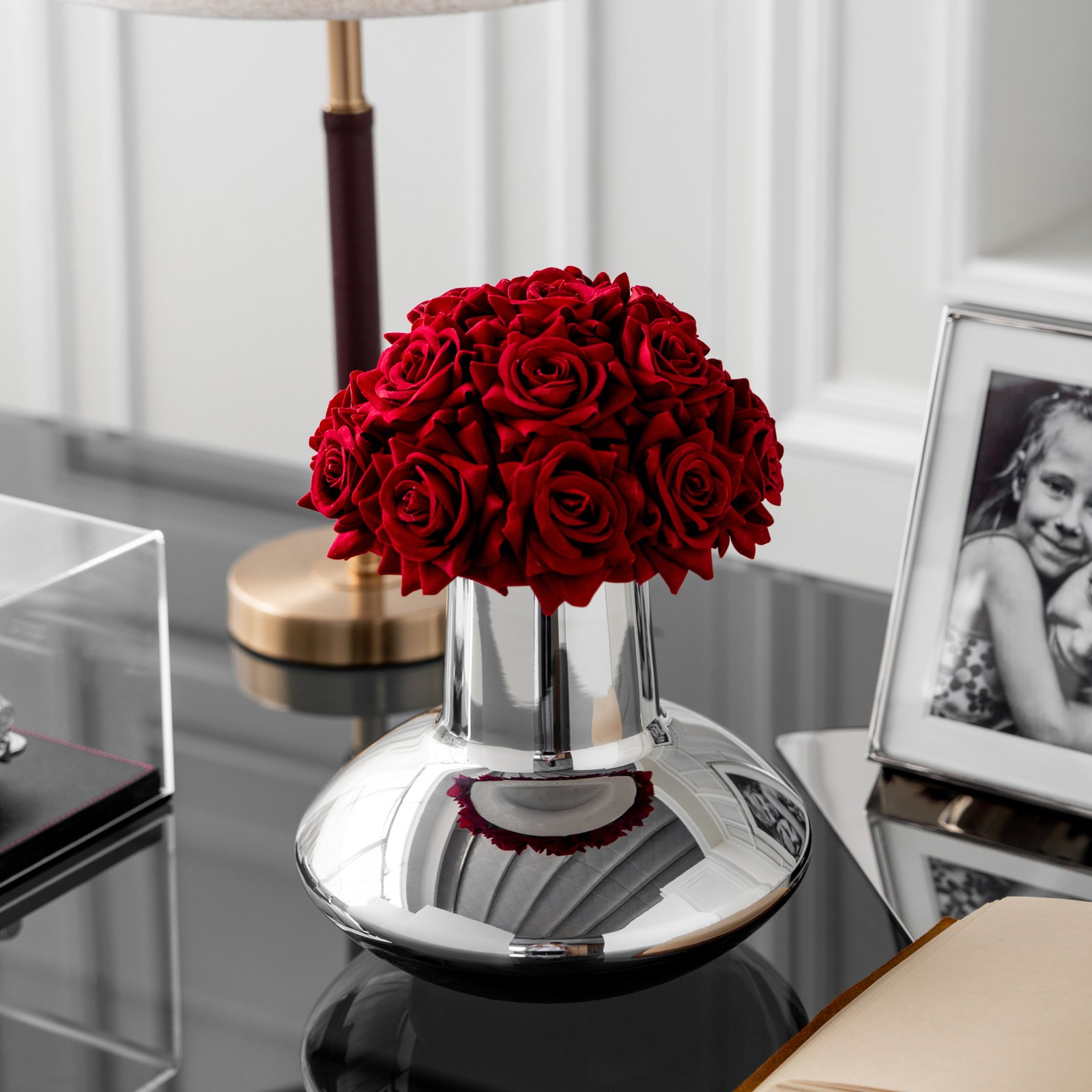 Hand-polished Steel UFO Vase SS-20 for minimalist interior design